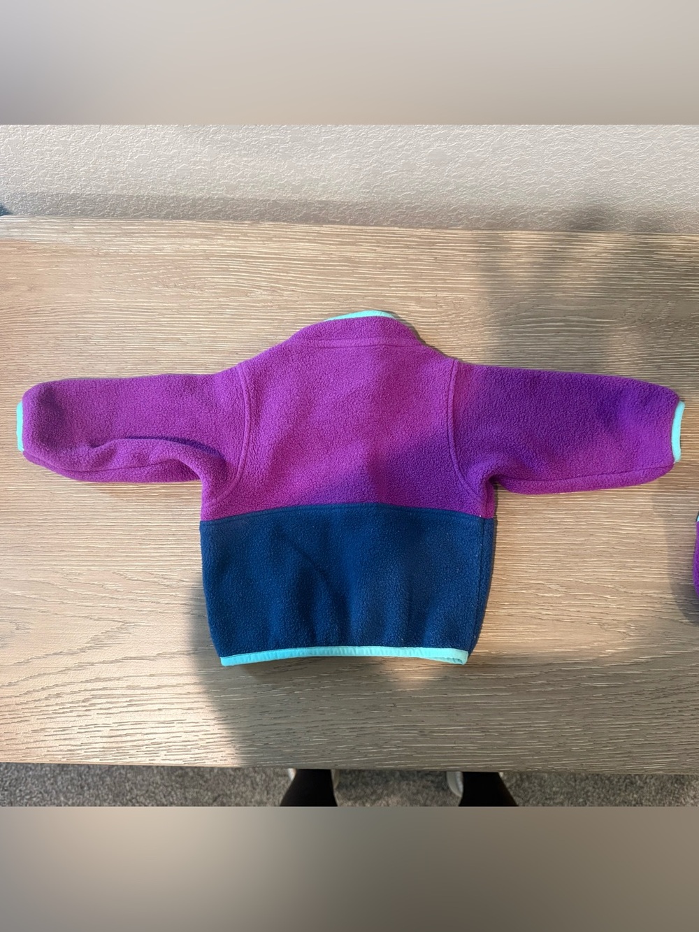 Patagonia Infant Fleece Pullover and Booties, 3-6 Months - Picture 3 of 6